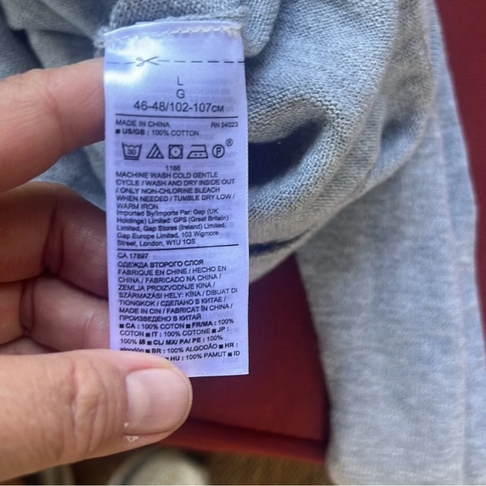 Banana Republic Light Gray Crewneck Sweater